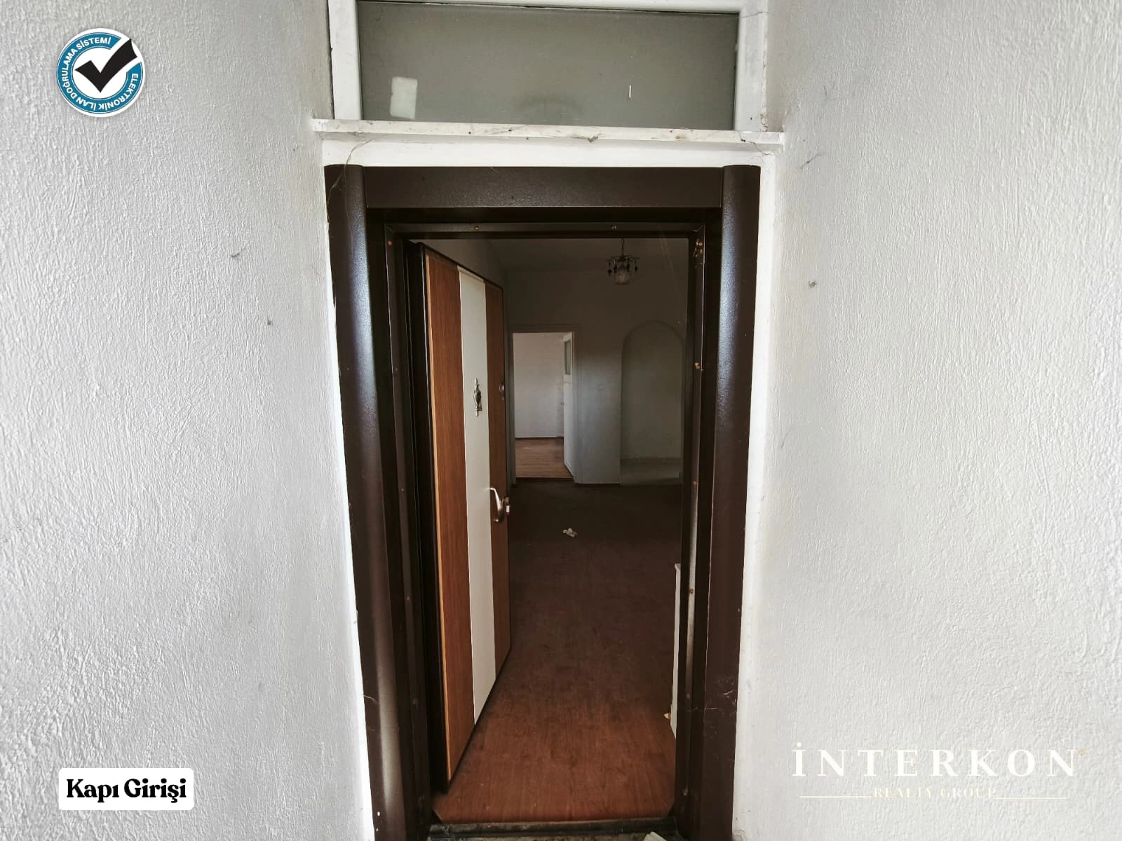 KONYA MERAM ÇOMAKLI MAHALLESİ SATILIK MÜSTAKİL 4+1 EV!